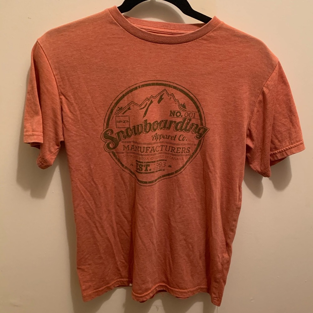 Snowboarding tee
